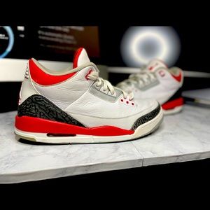 Air Jordan fire red 3